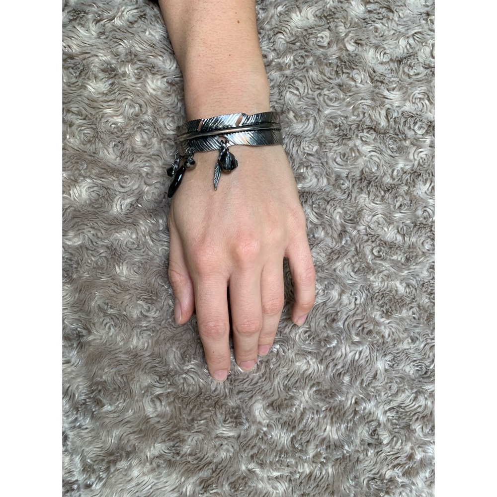 Zuka Feather Bangle Bracelet